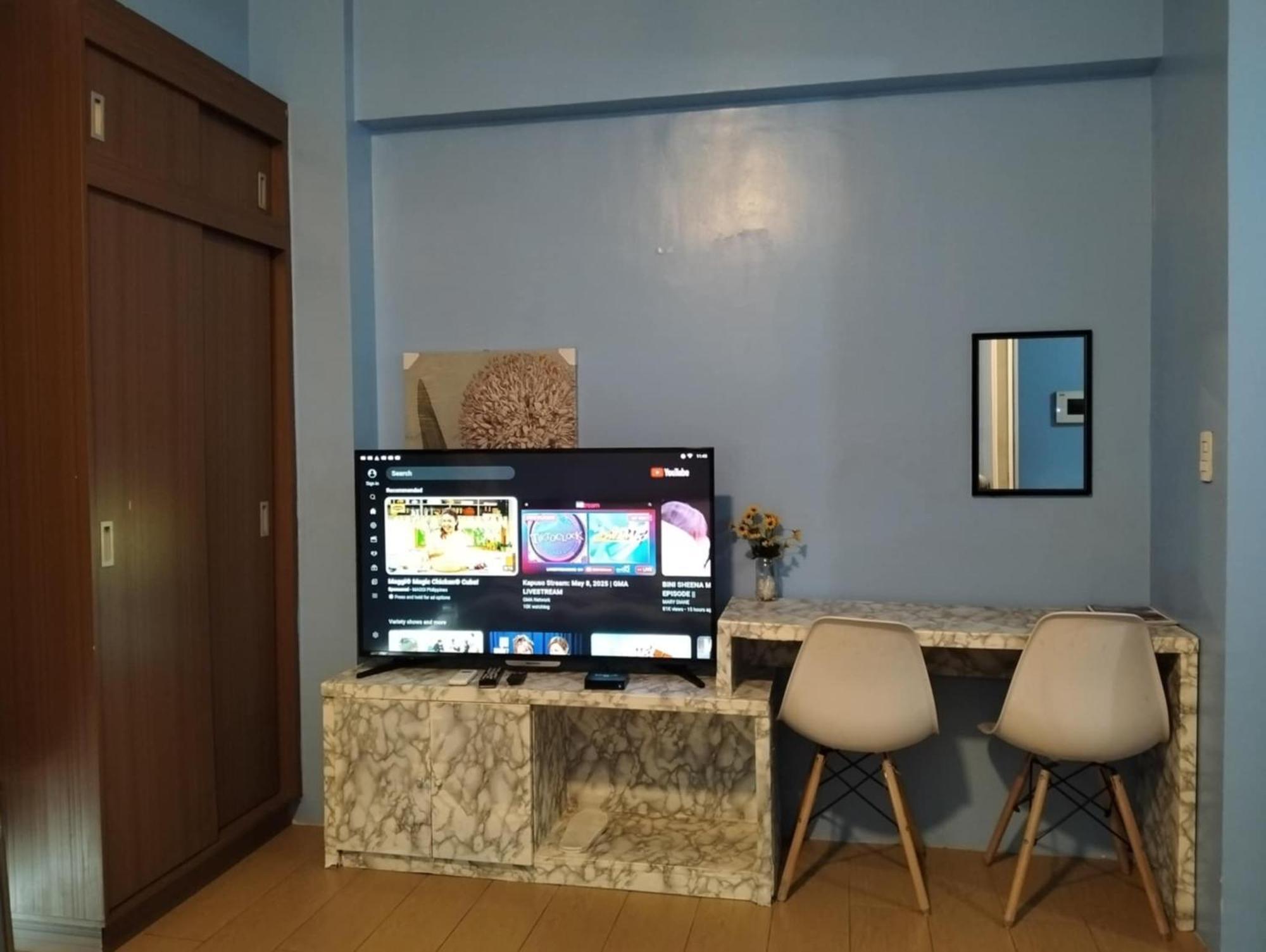 Henry'S Newport Condotel Pasay Exterior foto